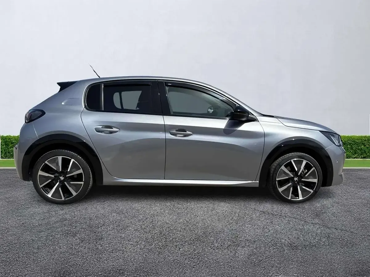 Used Peugeot e-208 Premium 100 kW (136 HP) 2022 Grey Hatchback