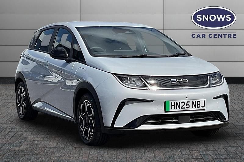 New 2025 BYD Dolphin Boost Hatchback | £20,990 (Fair price) - Image 1/3