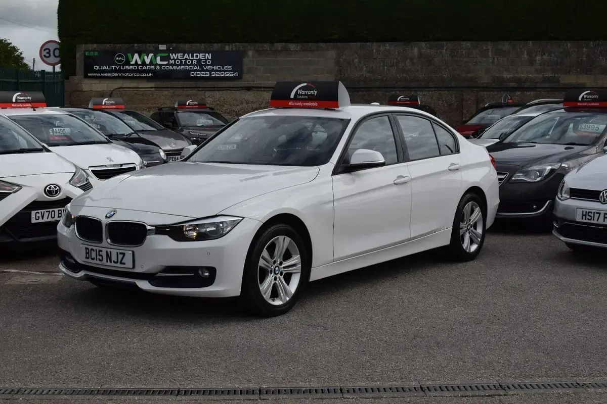 Used BMW 320 Sport Line 2015 White Sedan