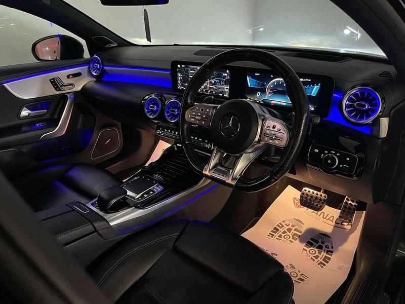 Usado Mercedes A35 AMG Premium Plus 306 HP (225 kW) 2019 Preto Citadino