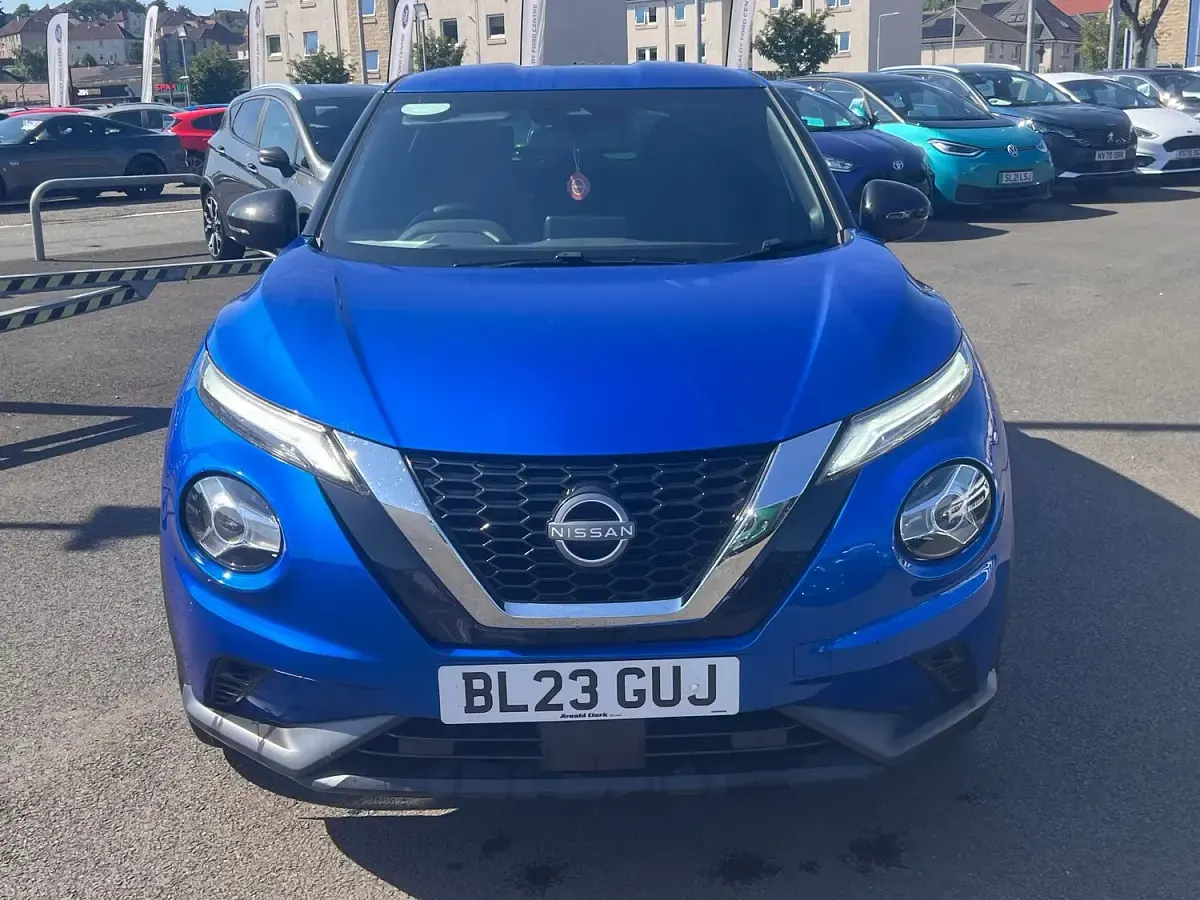 Used Nissan Juke N-Connecta 114 HP (83 kW) 2023 Blue SUV