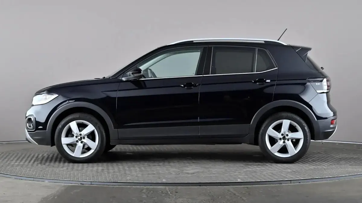 Used VW T-Cross SEL 110 HP (80 kW) 2021 Black SUV