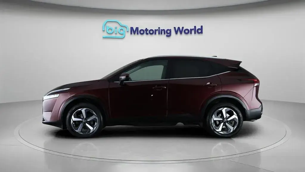 Used Nissan Qashqai N-Connecta 158 HP (116 kW) 2023 Red SUV
