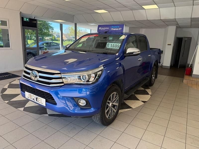 Usado Toyota HiLux 150 HP (110 kW) 2019 Azul Pickup