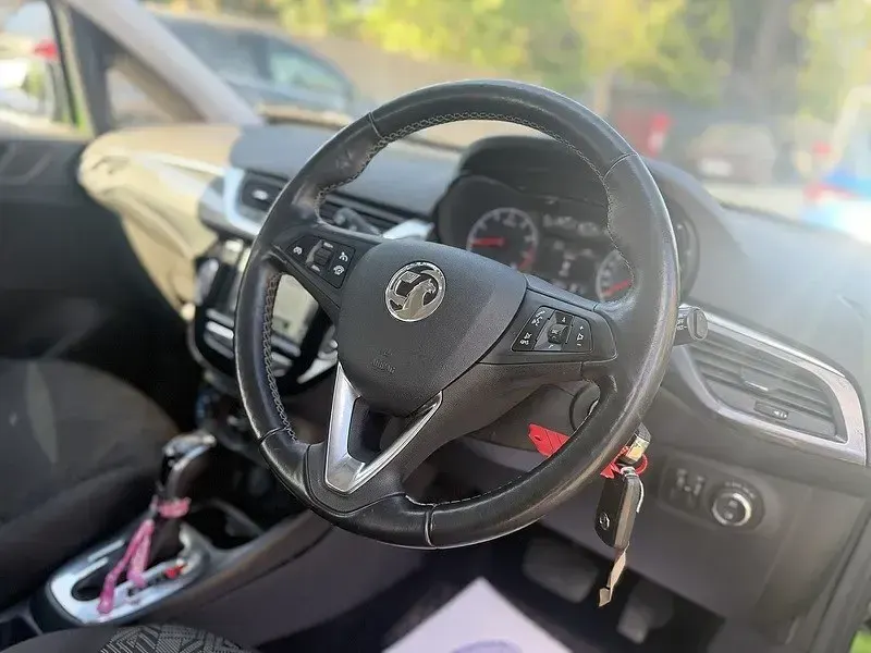 Second-hand Vauxhall Corsa 90 CP (66 kW) 2019 Verde Hatchback