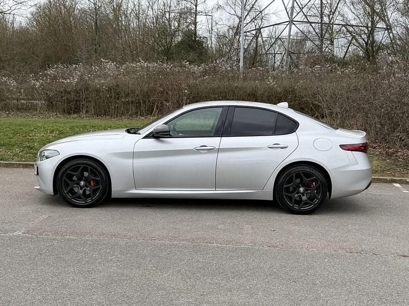 Used Alfa Romeo Giulia Saloon 200 HP (147 kW) 2020 Grey Sedan