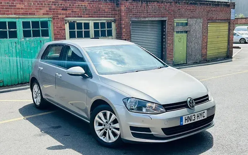 Used VW Golf VII SE 122 HP (89 kW) 2013 Hatchback