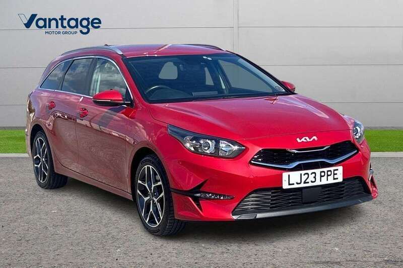 Red Used 2023 Kia Ceed Sportswagon 3 Estate | £15,360 (Fair price) - Image 1/4