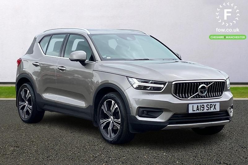 Grey Used 2019 Volvo XC40 Inscription SUV | £22,299 (Good price) - Image 1/4