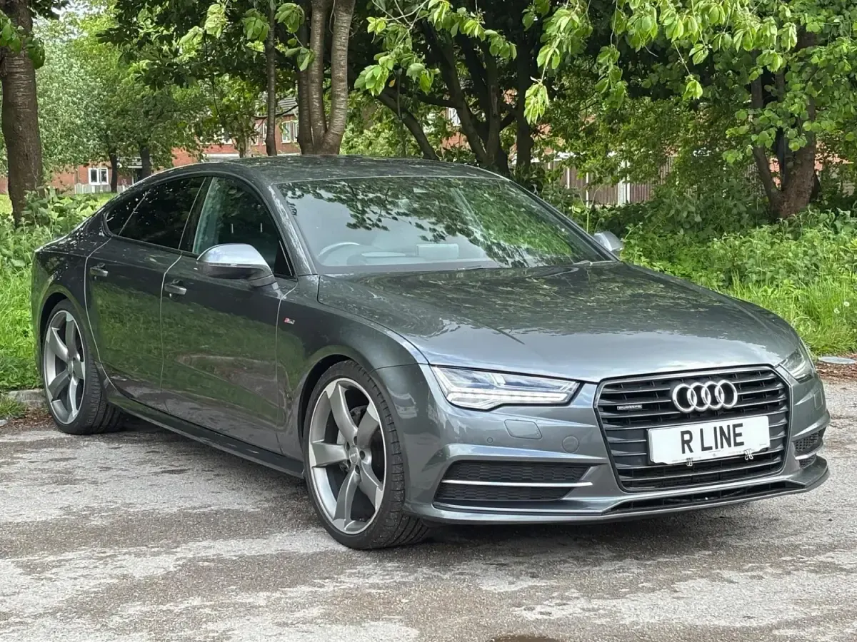 Usado Audi A7 Sportback Black Edition 347 CV (255 kW) 2016 Gris Utilitario