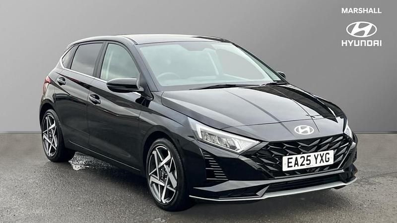 Used Hyundai i20 Premium 100 HP (73 kW) 2025 Black Hatchback