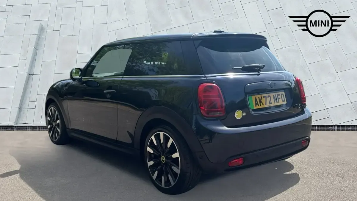 Used Mini Cooper S Hatch 135 kW (184 HP) 2022 Blue/black Hatchback
