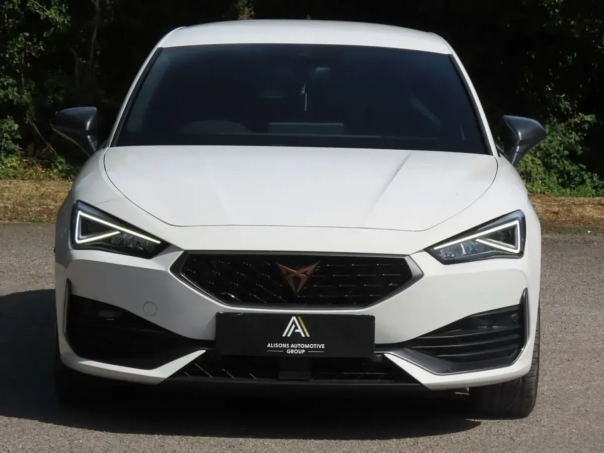 Used Cupra Leon VZ1 2023 White Hatchback