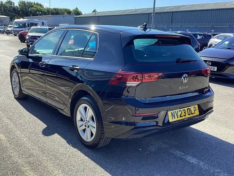 Used VW Golf VIII Life 110 HP (80 kW) 2023 Black Hatchback