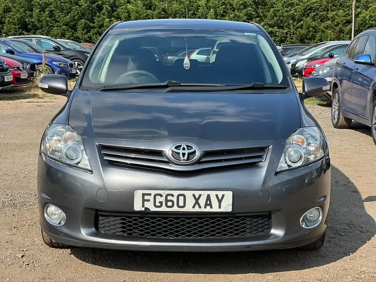 Used Toyota Auris SR 2010 Grey Hatchback