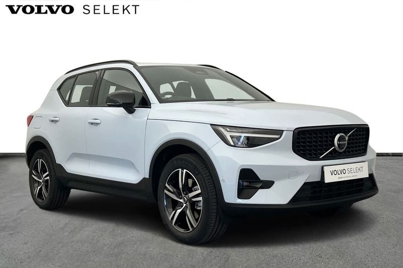 Blue Used 2023 Volvo XC40 Plus SUV | £29,750 (Fair price) - Image 1/4