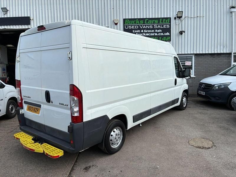 Used Citroën Relay 130 HP (95 kW) 2013 White Van