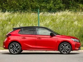 Novo Vauxhall Corsa 100 HP (73 kW) 2025 Vermelho Citadino