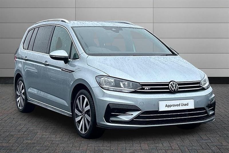 Used VW Touran R-line 150 HP (110 kW) 2025 Silver MPV