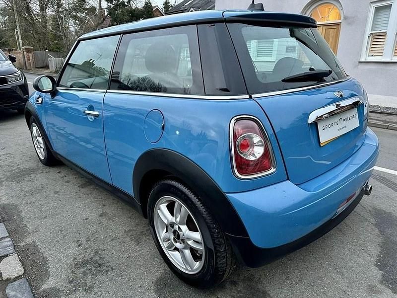 Used Mini ONE Hatch 98 HP (72 kW) 2014 Blue Hatchback