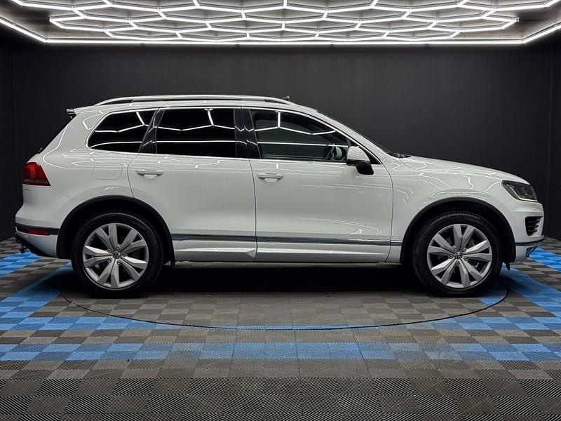 Used VW Touareg R-line 2016 White SUV