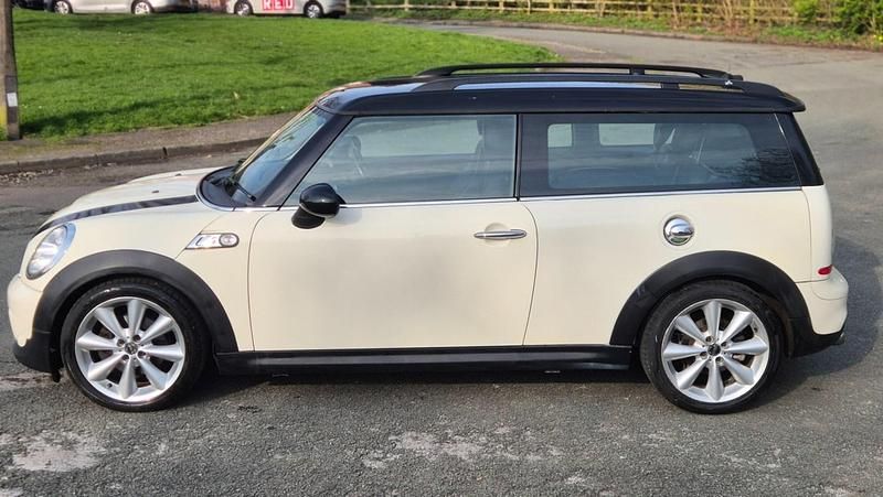 Used Mini Cooper Clubman 2012 White Estate