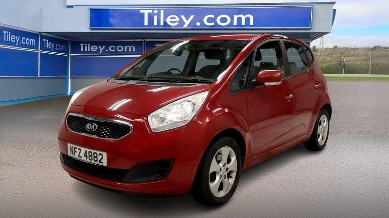 Used Kia Venga 123 HP (90 kW) 2013 Red Hatchback