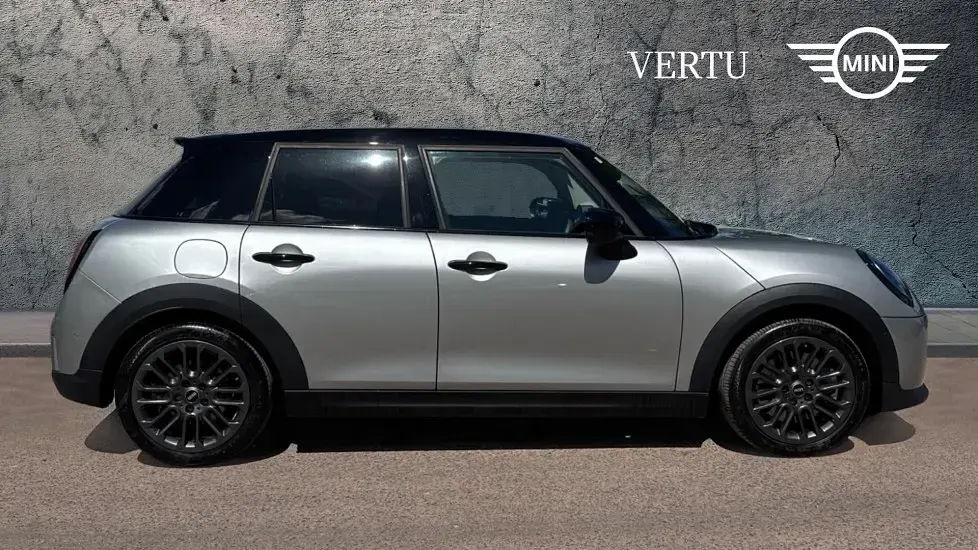 Used Mini Cooper S Hatch 201 HP (147 kW) 2025 Silver Hatchback