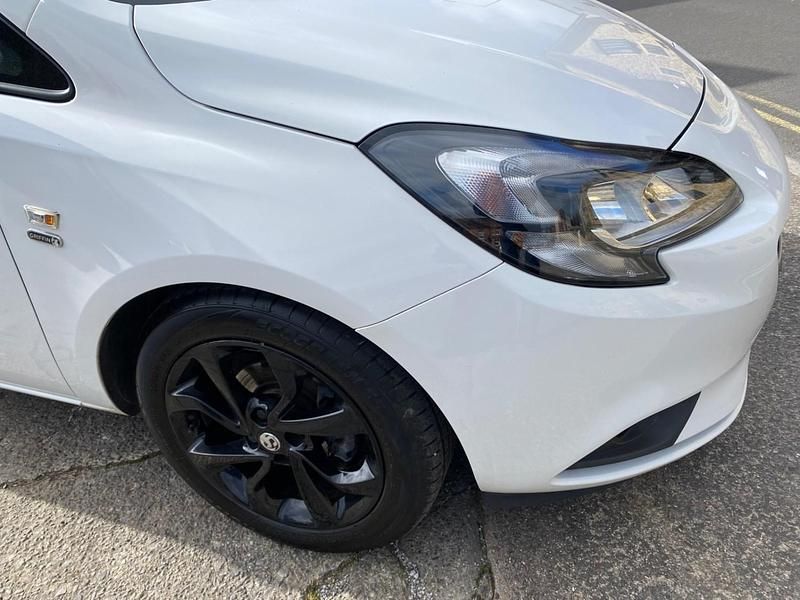 Used Vauxhall Corsa 90 HP (66 kW) 2019 White Hatchback