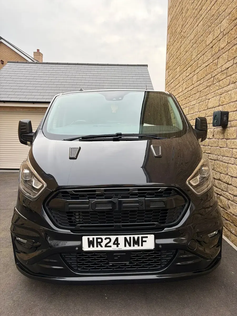 Used Ford Transit Custom Limited 170 HP (125 kW) 2024 Black Van