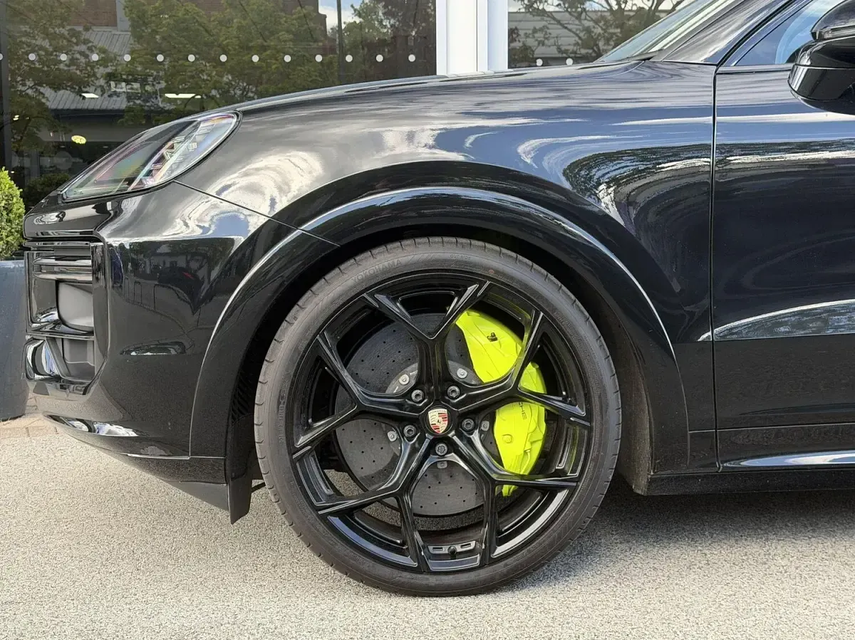 Used Porsche Cayenne Turbo 2024 Black SUV