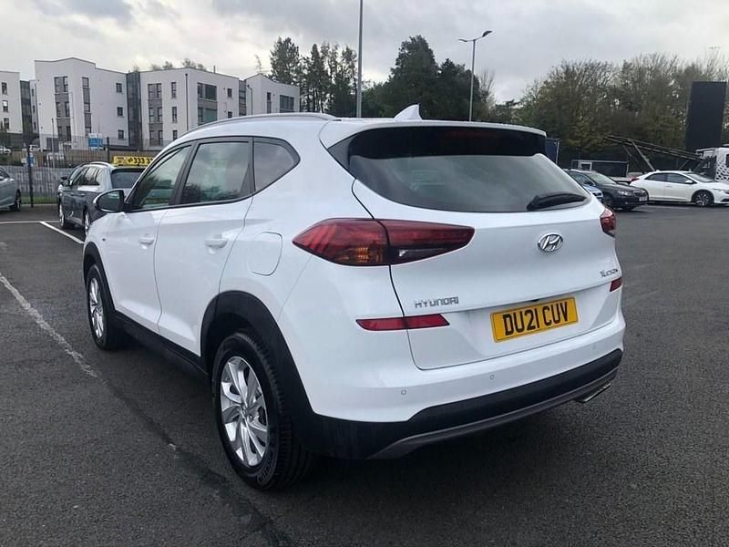Used Hyundai Tucson SE 115 HP (84 kW) 2021 White SUV