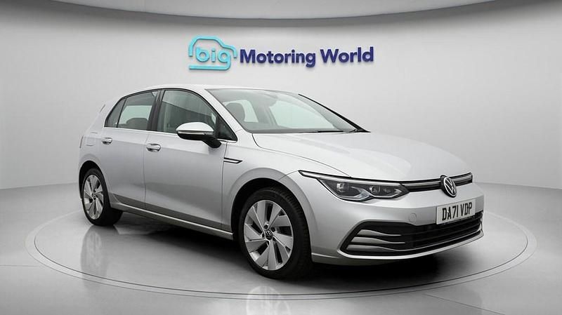 Used VW Golf VII Style 150 HP (110 kW) 2021 Silver Hatchback