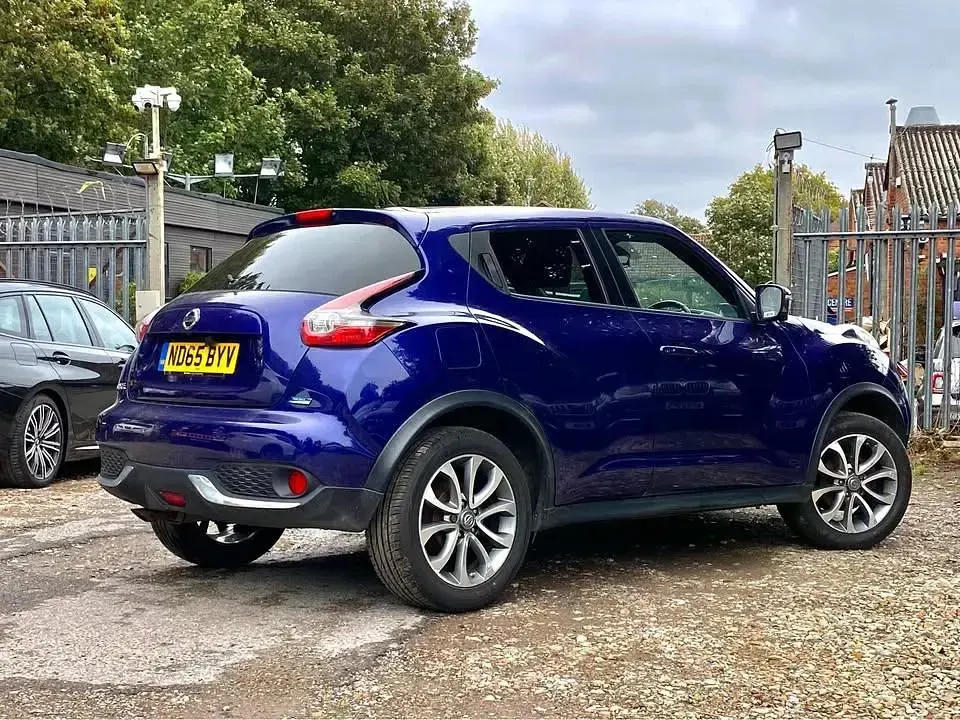 Used Nissan Juke Tekna 110 HP (80 kW) 2015 Blue SUV