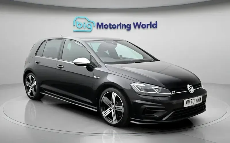 Second-hand VW Golf VII R 300 CP (220 kW) 2020 Negru Hatchback