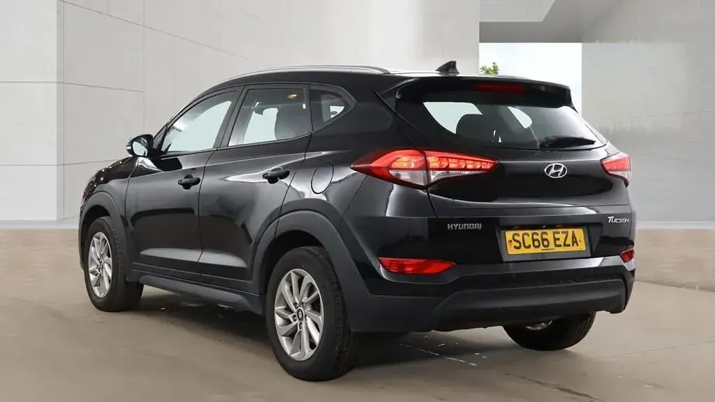 Used Hyundai Tucson SE 116 HP (85 kW) 2016 Black SUV