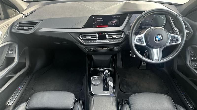 Used BMW 118 M Sport 140 HP (102 kW) 2019 White Hatchback