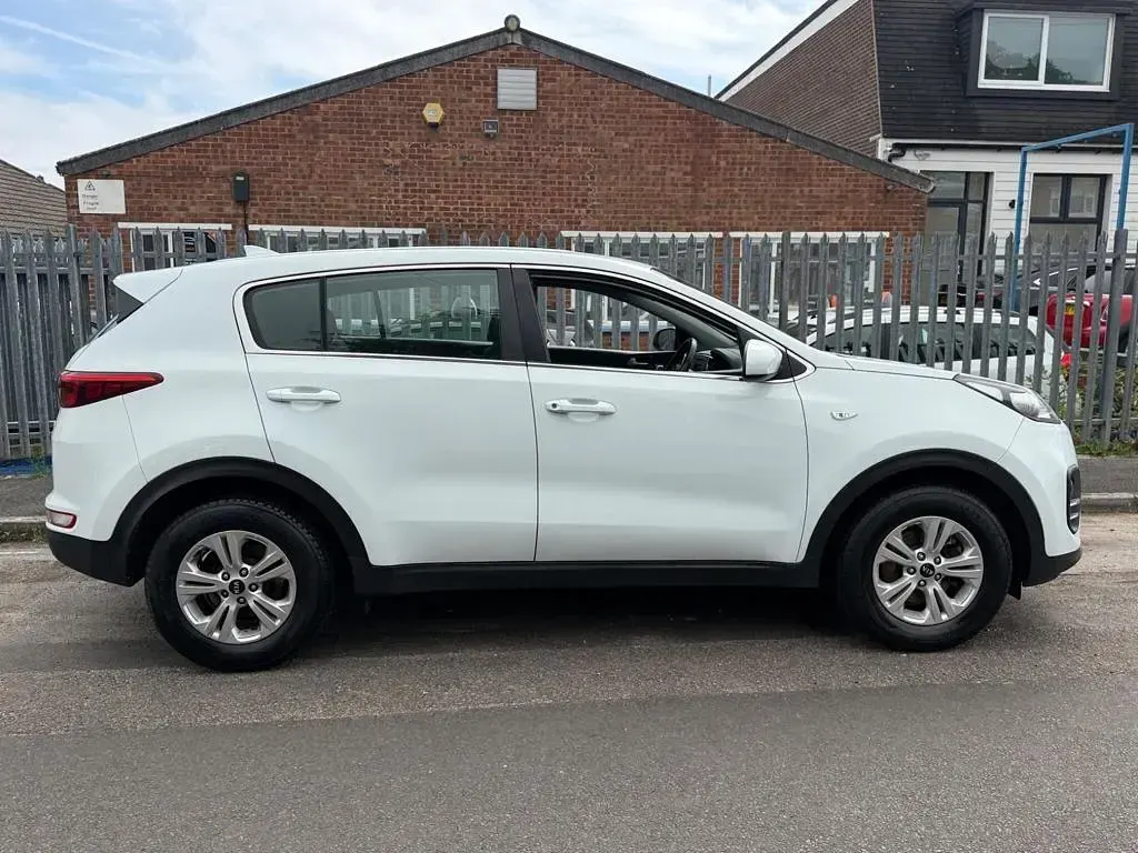 Used Kia Sportage 2018 White SUV
