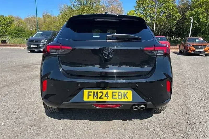 Second-hand Vauxhall Corsa Ultimate 130 CP (95 kW) 2024 Negru Hatchback