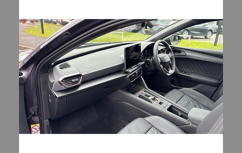 New Cupra Leon 147 HP (108 kW) 2025 Other Hatchback