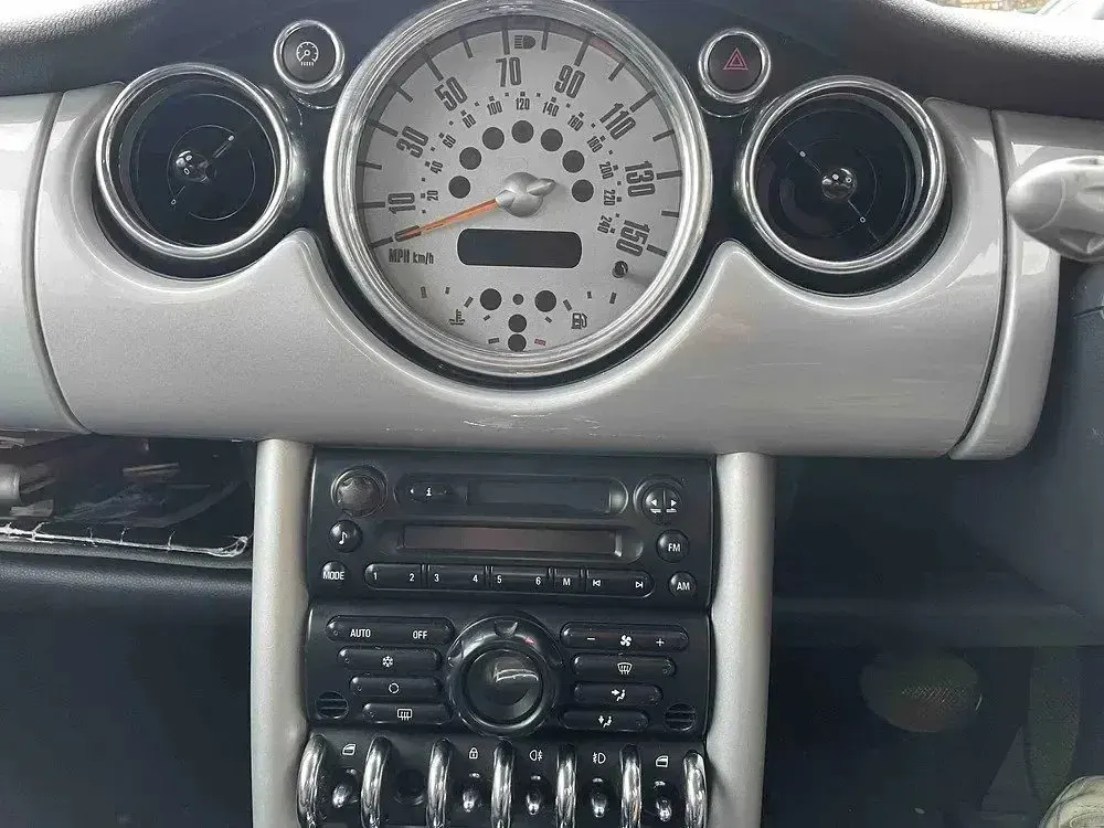 Used Mini Cooper Hatch 2002 Silver Hatchback