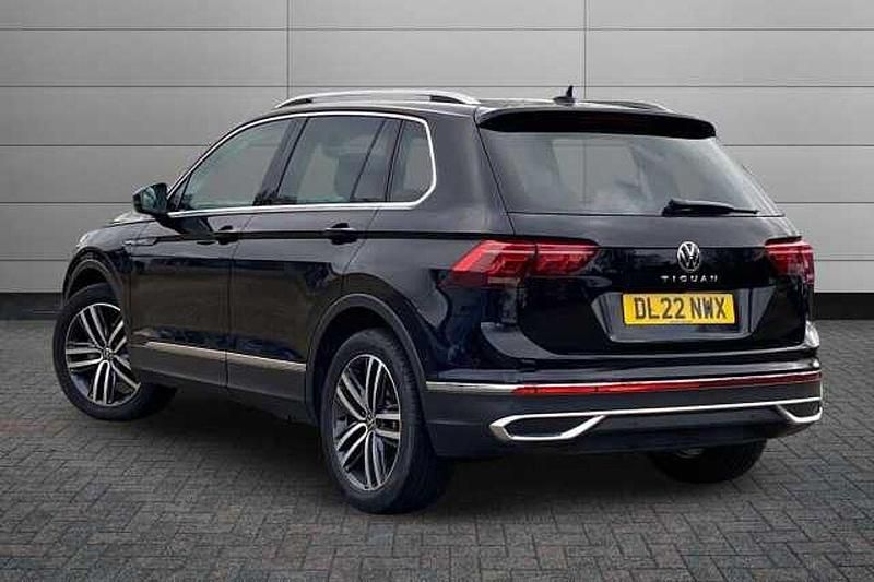 Used VW Tiguan Elegance 150 HP (110 kW) 2022 Black SUV