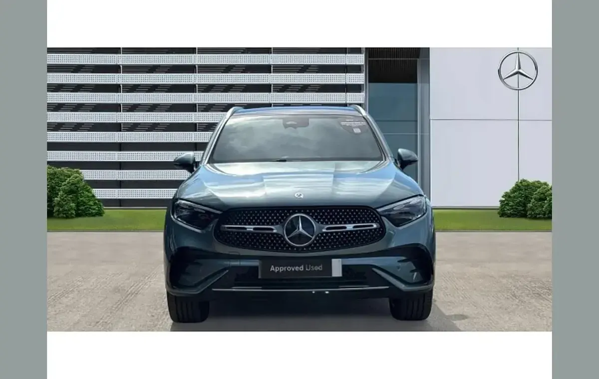 Used Mercedes GLC300 AMG line 313 HP (230 kW) 2025 Silver SUV