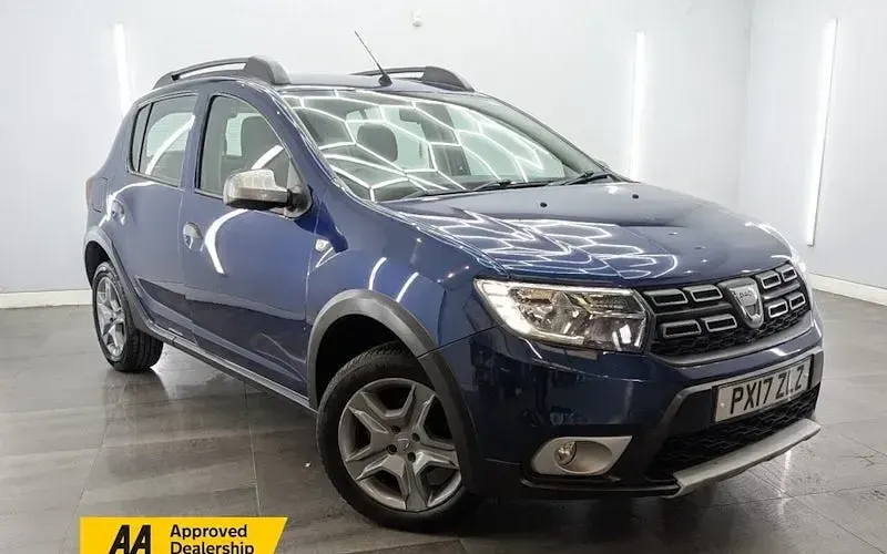 Used Dacia Sandero Lauréate 90 HP (66 kW) 2017 Hatchback