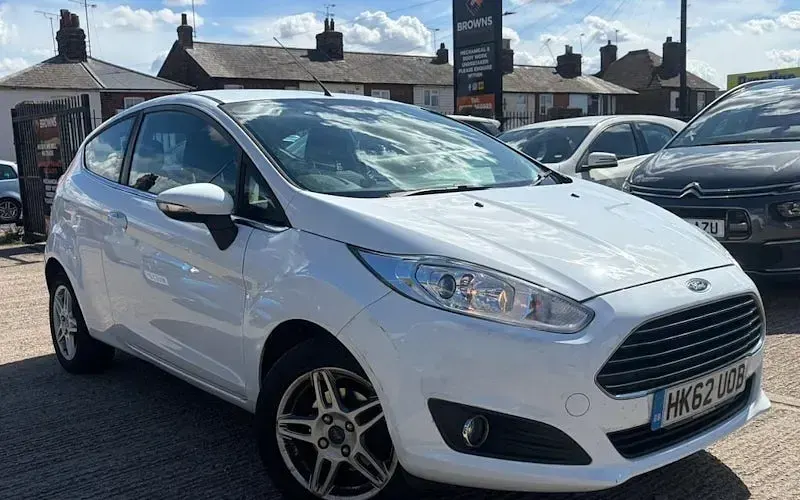 Used Ford Fiesta Zetec 101 HP (74 kW) 2017 Hatchback