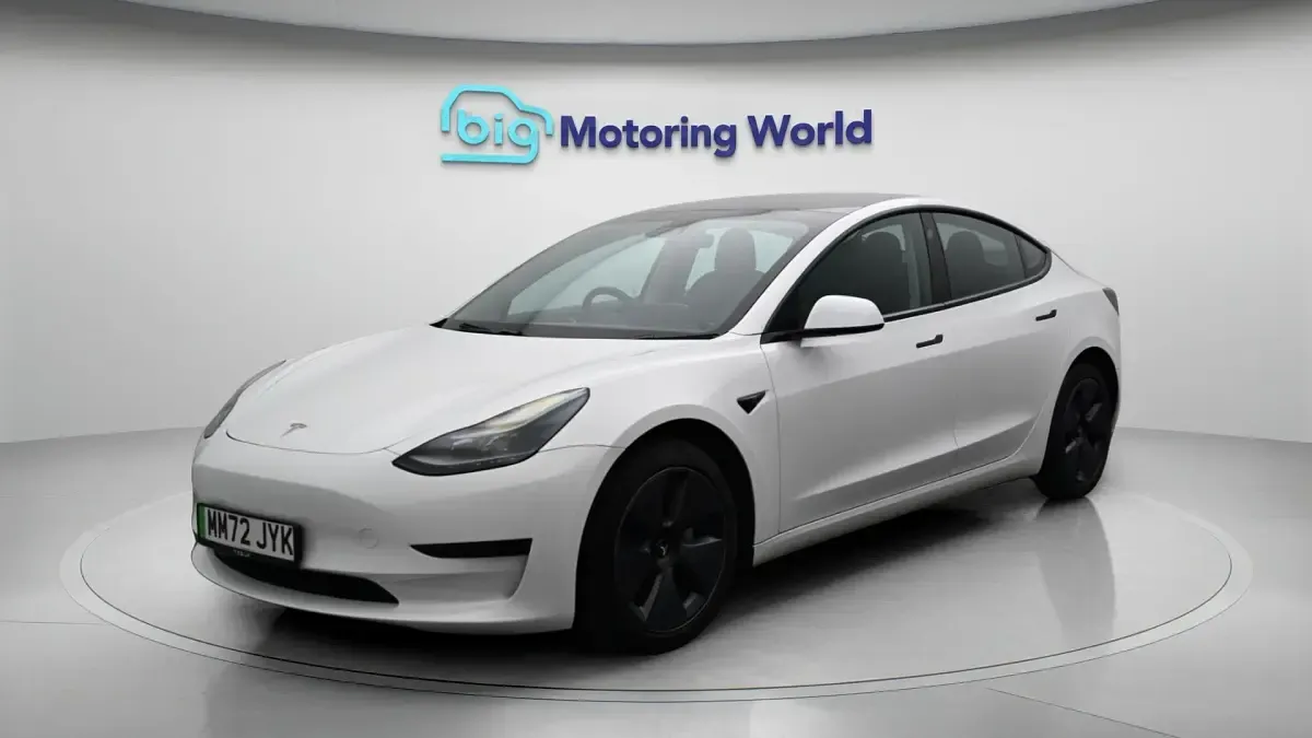 Used Tesla Model 3 RWD 222 kW (302 HP) 2022 White Sedan