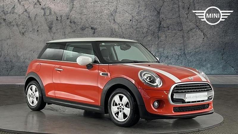 Used Mini Cooper Classic 134 HP (98 kW) 2019 Orange Hatchback