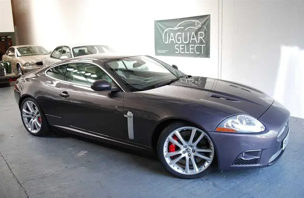 Used Jaguar XKR 420 HP (308 kW) 2008 Grey Coupe