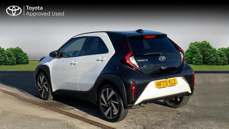 Used Toyota Aygo X 72 HP (52 kW) 2023 Pure white SUV
