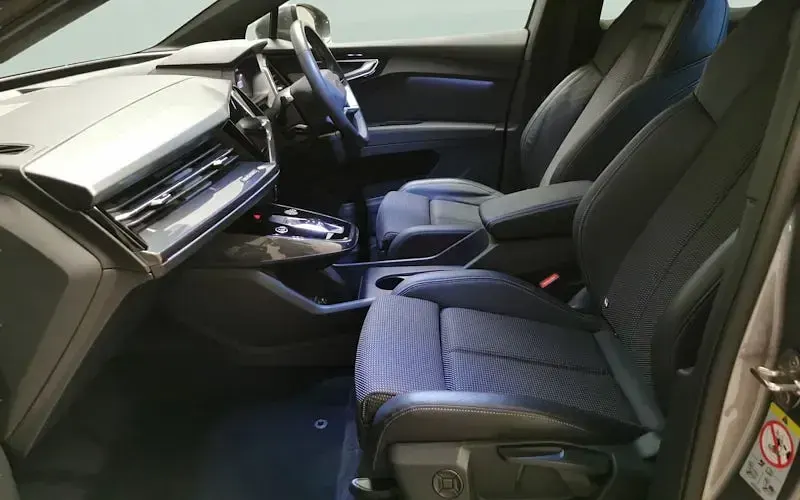 Used Audi Q4 e-tron S-Line 125 kW (170 HP) 2022 SUV